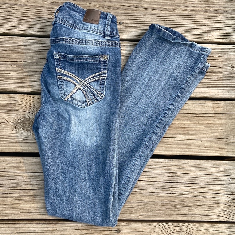Wildflower bootcut jeans 💕